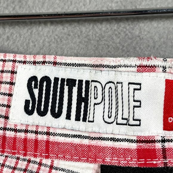 Southpole Shorts Mens 42 Red White Plaid Baggy Hip Hop Skater Y2K 14" Inseam - Picture 7 of 11